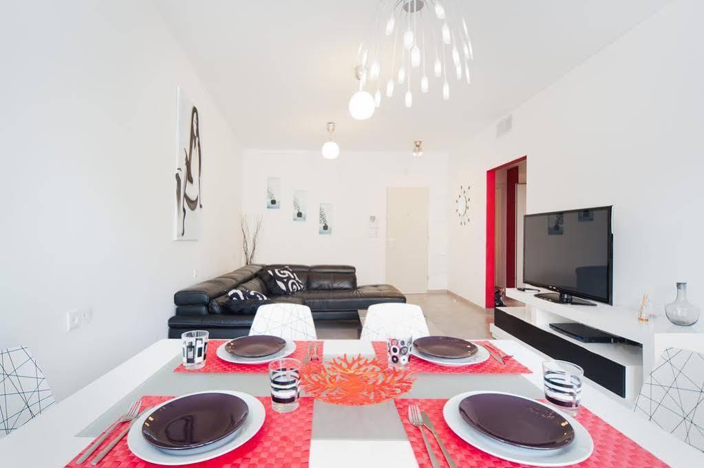 Stunning 2Br Apt W Balcony In City Center By Sea N' Rent Tel Aviv Luaran gambar